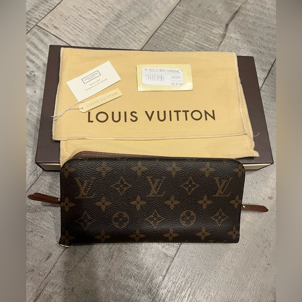Authentic, LOUIS VUITTON 
Monogram Insolite Wallet
